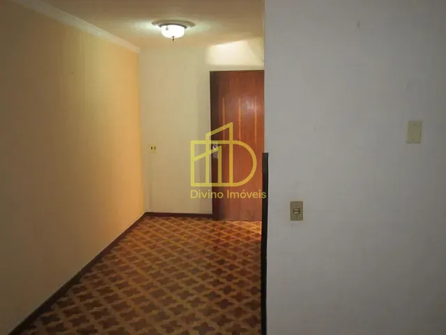 Sobrado com 250m² 6 quartos e 2 banheiros, para alugar, no bairro Vila Augusta em Sorocaba