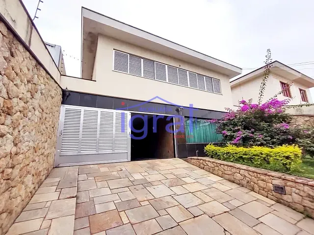 Sobrado com 468m² 4 quartos e 7 banheiros, à venda, no bairro Jardim Oriental em São Paulo