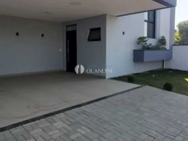 Sobrado com 360m² 3 quartos e 2 banheiros, à venda, no bairro Secção A em Holambra