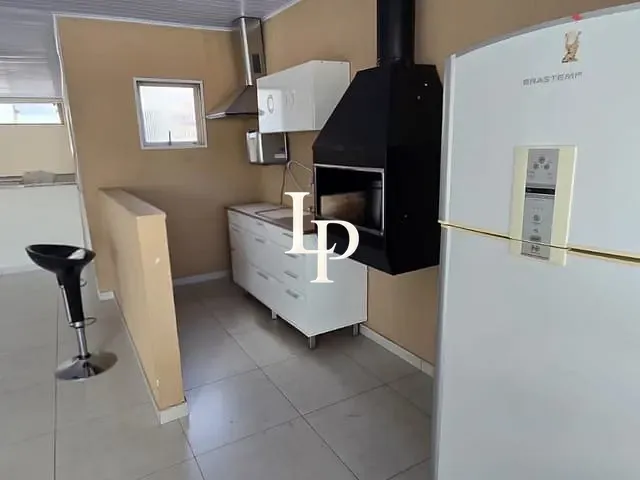 Sobrado com 274m² 3 quartos e 4 banheiros, à venda ou para alugar, no bairro Olímpico em São Caetano do Sul