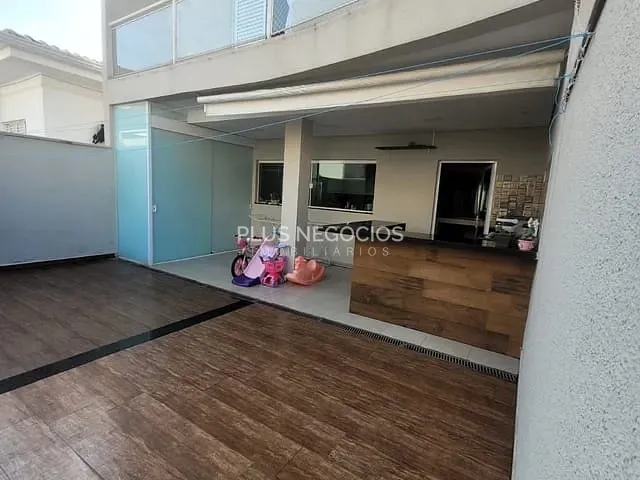 Sobrado com 150m² 3 quartos e 4 banheiros, à venda, no bairro Horto Florestal em Sorocaba