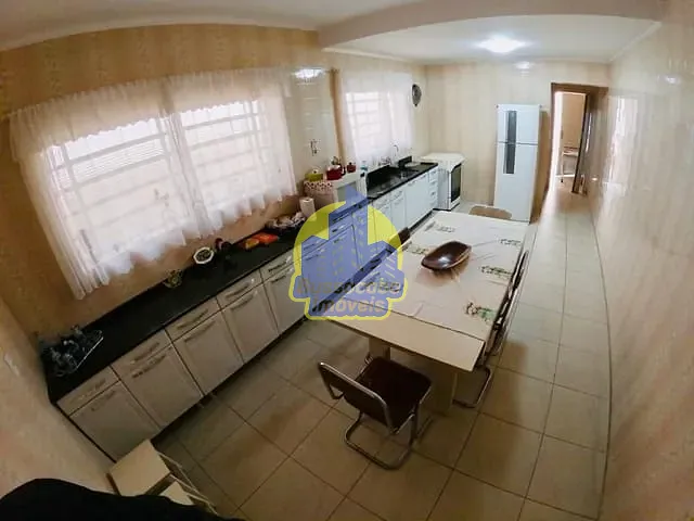 Sobrado com 174m² 2 quartos e 2 banheiros, à venda, no bairro Vila Campesina em Osasco