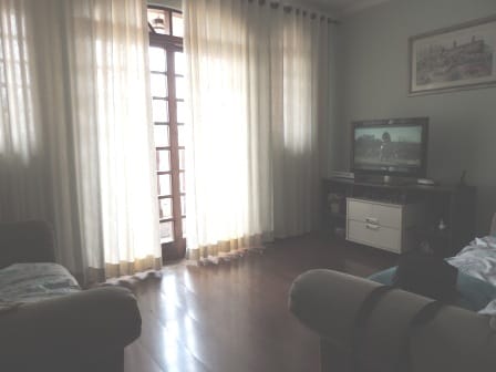 Sobrado à venda  3 Quartos, 2 Vagas, 246 m², Vila Palmares, Santo André - SP