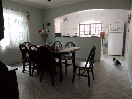 Sobrado à venda  3 Quartos, 2 Vagas, 246 m², Vila Palmares, Santo André - SP