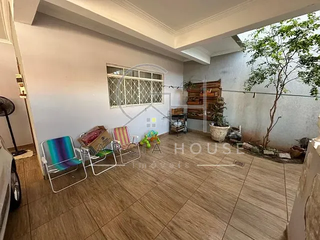 Sobrado com 200m² 4 quartos e 2 banheiros, à venda, no bairro Dom Bernardo José Mielle em Ribeirão Preto