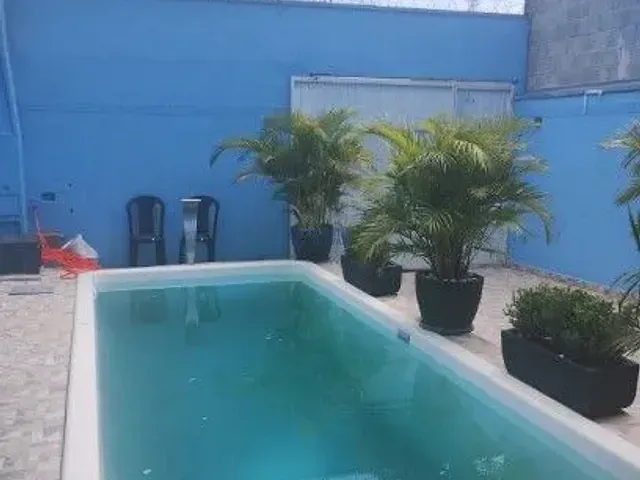 Sobrado com 175m² 2 quartos e 1 banheiro, à venda, no bairro Residencial Santa Paula em Jacareí