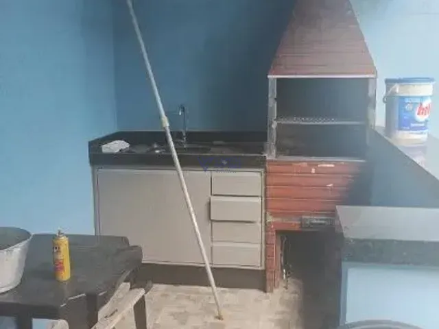 Sobrado com 175m² 2 quartos e 1 banheiro, à venda, no bairro Residencial Santa Paula em Jacareí