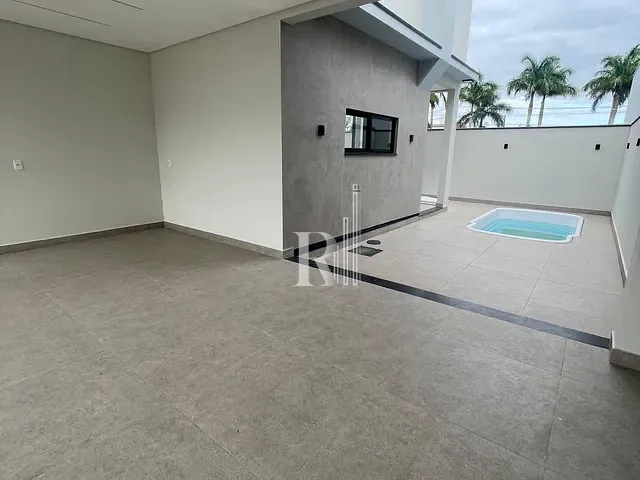 Sobrado com 160m² 3 quartos e 2 banheiros, à venda, no bairro Areias em Tijucas