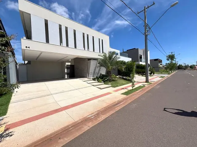Sobrado com 360m² 4 quartos e 5 banheiros, à venda, no bairro Parque Residencial Damha IV em Campo Grande