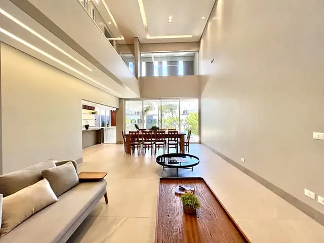 Sobrado com 360m² 4 quartos e 5 banheiros, à venda, no bairro Parque Residencial Damha IV em Campo Grande