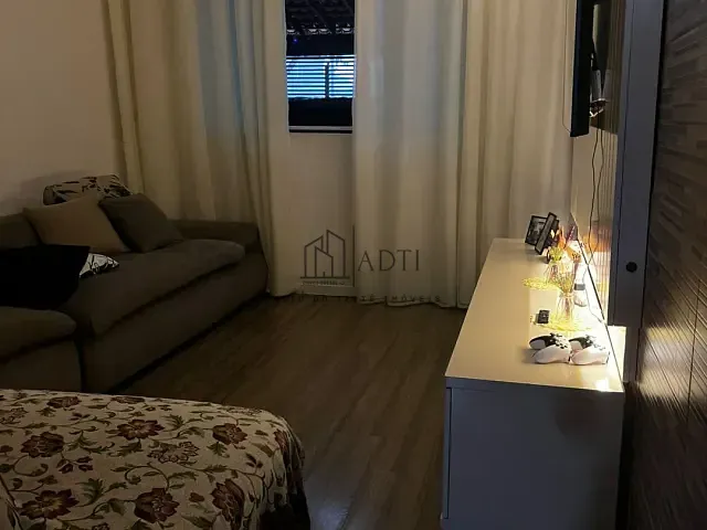 Sobrado com 150m² 4 quartos e 3 banheiros, à venda, no bairro Parque Maria Helena em Suzano