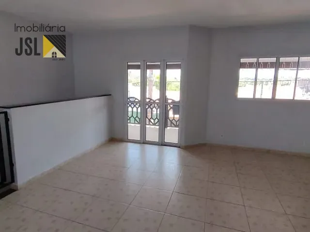 Sobrado com 140m² 3 quartos e 1 banheiro, à venda, no bairro Loteamento Real Park em Caçapava