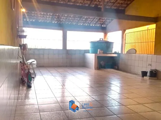 Sobrado com 331m² 3 quartos e 2 banheiros, à venda, no bairro Conjunto Residencial Jardim Canaã em São Paulo