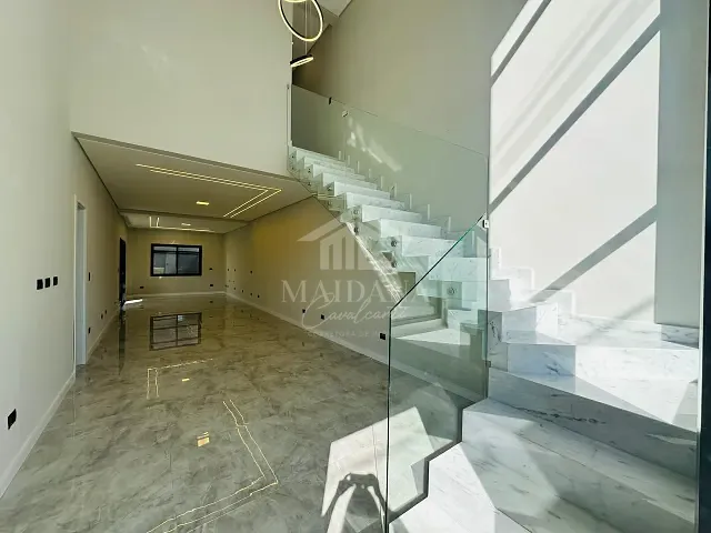 Sobrado com 130m² 3 quartos e 2 banheiros, à venda, no bairro Costeira em São José dos Pinhais