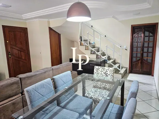 Sobrado com 185m² 3 quartos e 5 banheiros, à venda, no bairro Olímpico em São Caetano do Sul