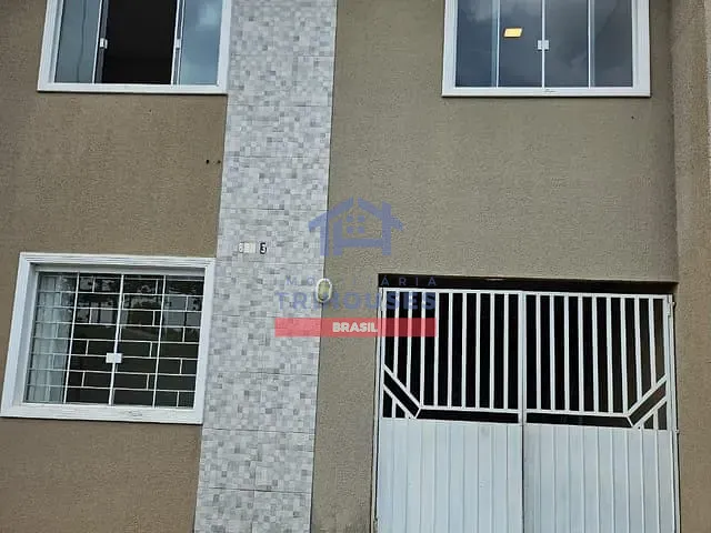 Sobrado 2 quartos e 2 banheiros, à venda, no bairro Iguaçu em Fazenda Rio Grande