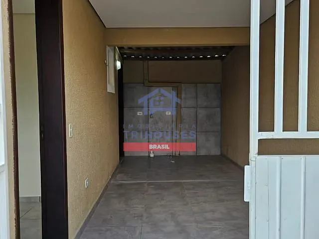 Sobrado 2 quartos e 2 banheiros, à venda, no bairro Iguaçu em Fazenda Rio Grande