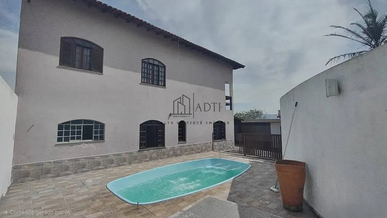 Sobrado, 3 quartos, 244 m² - Foto 1