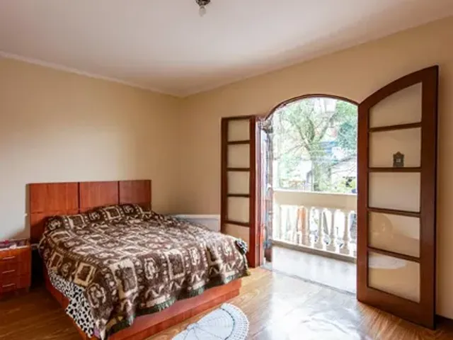 Sobrado 3 quartos e 2 banheiros, à venda, no bairro Jardim Cristiane em Santo André