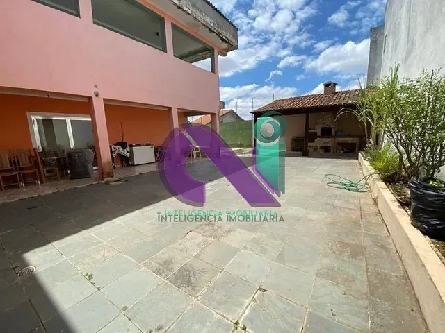 Sobrado com 500m² 5 quartos e 2 banheiros, à venda, no bairro km 18 em Osasco