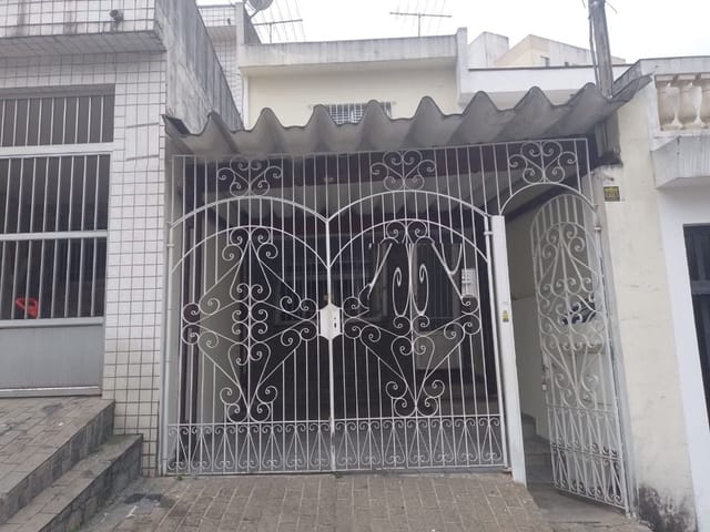 Sobrado com 200m² 2 quartos e 2 banheiros, à venda, no bairro Vila Santa Clara em São Paulo