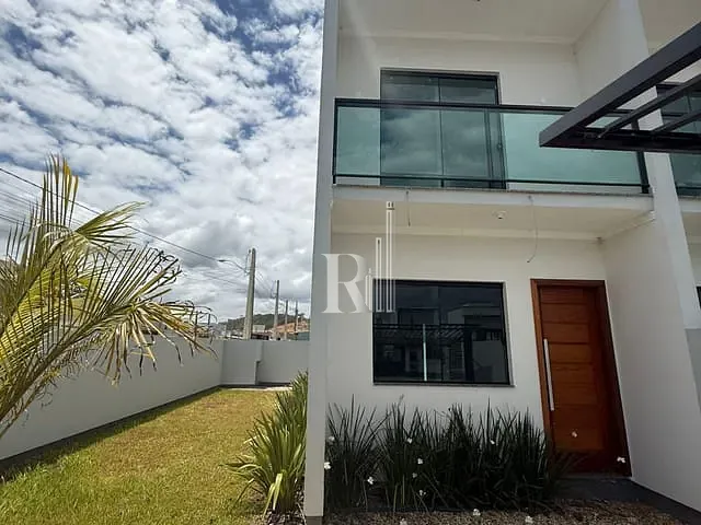 Sobrado com 140m² 2 quartos e 1 banheiro, à venda, no bairro Joáia em Tijucas