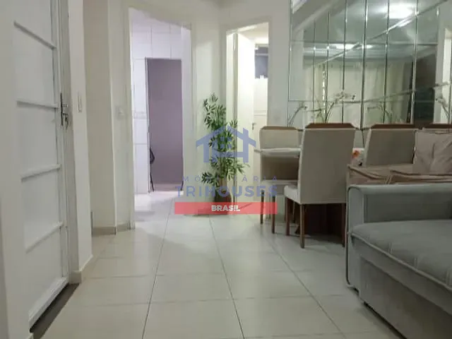 Sobrado 2 quartos e 2 banheiros, à venda, no bairro Sítio Cercado em Curitiba