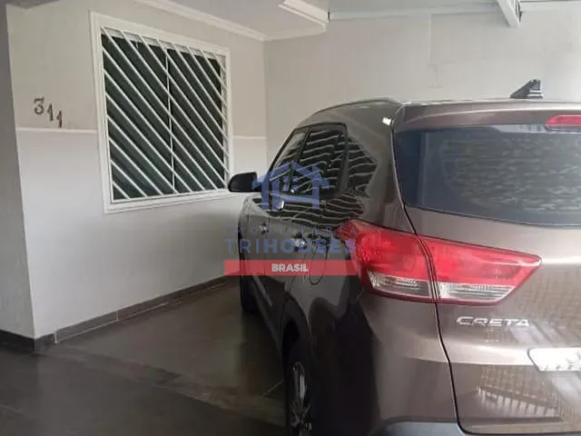 Sobrado 2 quartos e 2 banheiros, à venda, no bairro Sítio Cercado em Curitiba