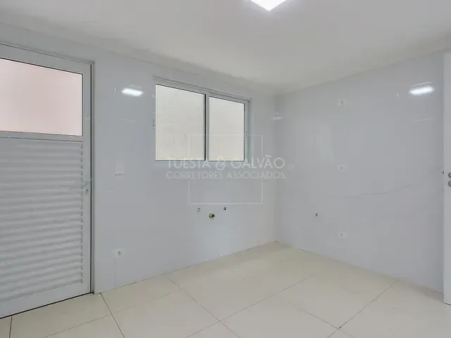 Sobrado com 192m² 3 quartos e 4 banheiros, à venda, no bairro Santa Felicidade em Curitiba