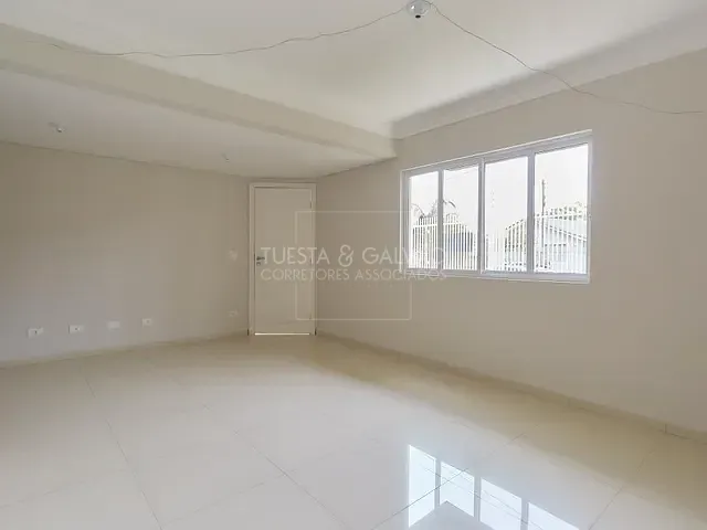 Sobrado com 192m² 3 quartos e 4 banheiros, à venda, no bairro Santa Felicidade em Curitiba
