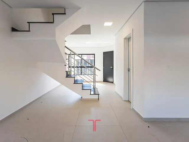 Sobrado com 125m² 3 quartos e 3 banheiros, à venda, no bairro Boqueirão em Curitiba