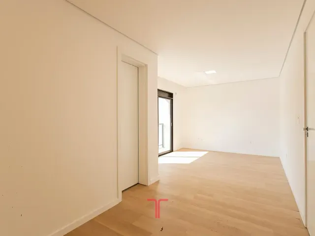 Sobrado com 125m² 3 quartos e 3 banheiros, à venda, no bairro Boqueirão em Curitiba