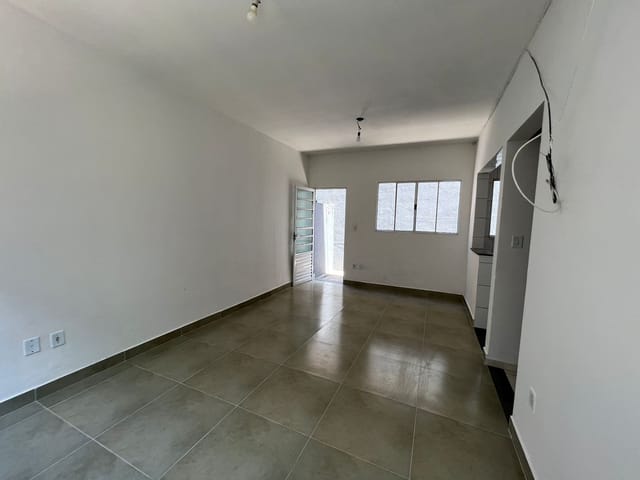 Sobrado com 250m² 2 quartos e 1 banheiro, à venda, no bairro Jardim Lisa em Campinas