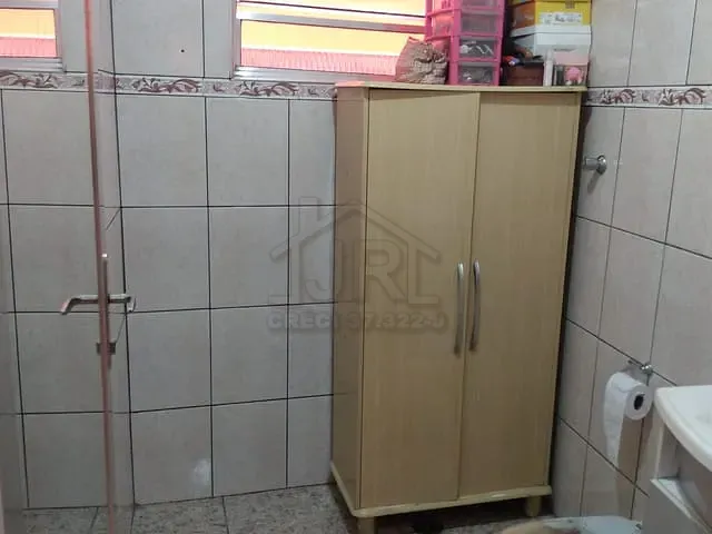 Sobrado com 300m² 4 quartos e 2 banheiros, à venda, no bairro Jardim Rosina em Mauá