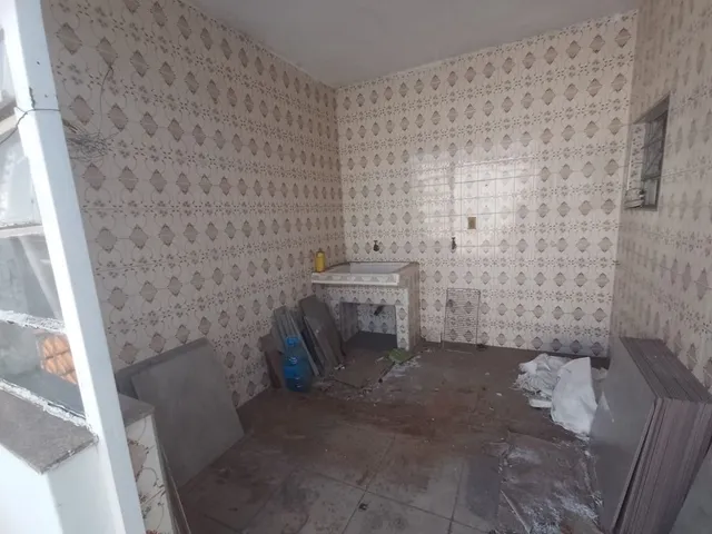 Casa com 300m² 2 quartos e 2 banheiros, para alugar, no bairro Vila Santa Clara em São Paulo