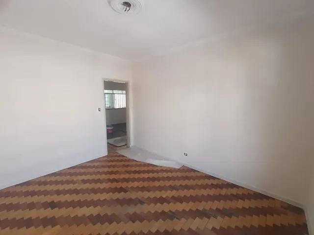 Casa com 300m² 2 quartos e 2 banheiros, para alugar, no bairro Vila Santa Clara em São Paulo
