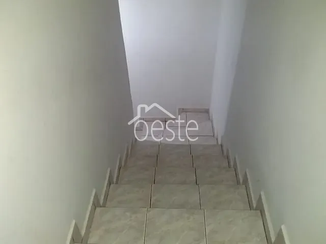 Sobrado com 150m² 3 quartos e 2 banheiros, para alugar, no bairro Vila Brasil em Santa Bárbara D'Oeste