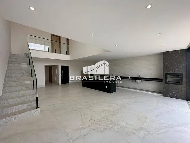 Sobrado com 375m² 4 quartos e 5 banheiros, à venda, no bairro Jardins Nápoles em Senador Canedo