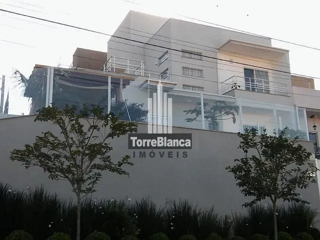 Sobrado com 131m² 3 quartos e 3 banheiros, à venda, no bairro Contorno em Ponta Grossa