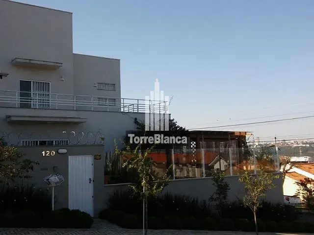 Sobrado com 131m² 3 quartos e 3 banheiros, à venda, no bairro Contorno em Ponta Grossa