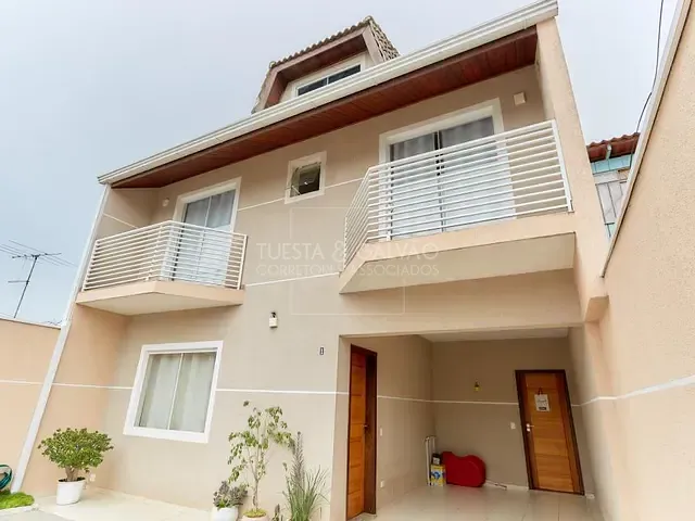 Sobrado com 161m² 4 quartos e 3 banheiros, à venda, no bairro Barreirinha em Curitiba