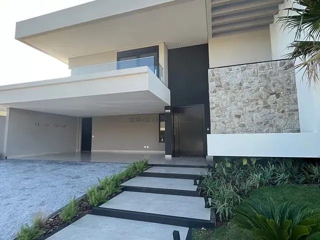 Sobrado com 551m² 5 quartos e 6 banheiros, à venda, no bairro Residencial Damha em Campo Grande