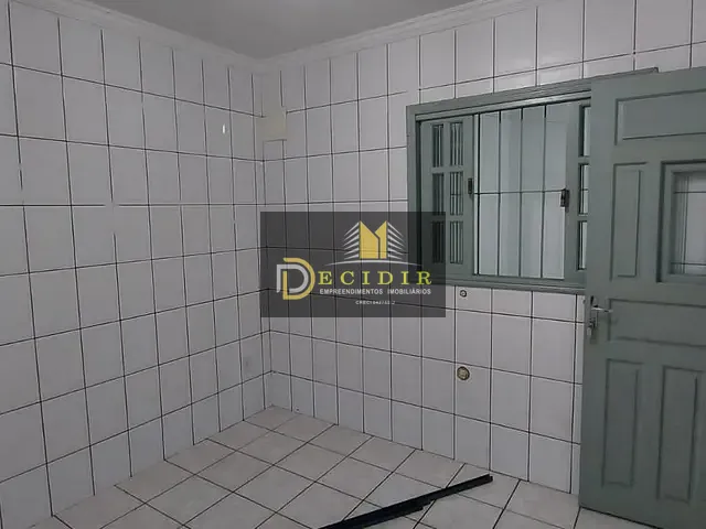 Sobrado com 150m² 4 quartos e 3 banheiros, para alugar, no bairro Jardim das Camélias em São Paulo