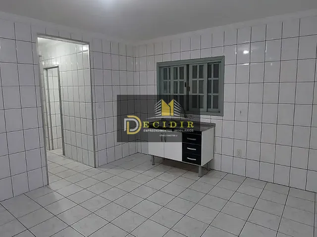 Sobrado com 150m² 4 quartos e 3 banheiros, para alugar, no bairro Jardim das Camélias em São Paulo