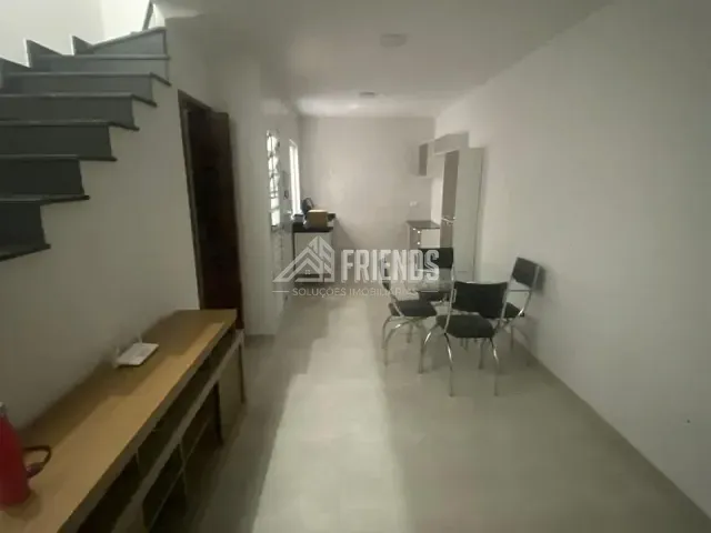 Sobrado com 60m² 2 quartos e 3 banheiros, para alugar, no bairro Parque Boturussu em São Paulo