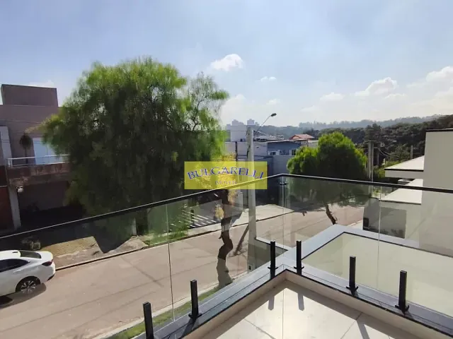 Sobrado com 250m² 3 quartos e 4 banheiros, à venda, no bairro Engordadouro em Jundiaí