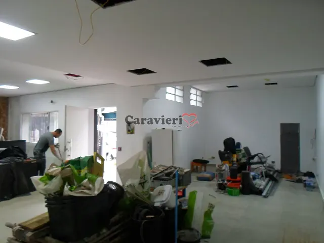 Sobrado com 1m² 4 quartos e 2 banheiros, para alugar, no bairro Vila São Geraldo em São Paulo