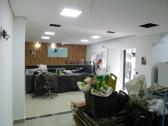 Sobrado com 1m² 4 quartos e 2 banheiros, para alugar, no bairro Vila São Geraldo em São Paulo