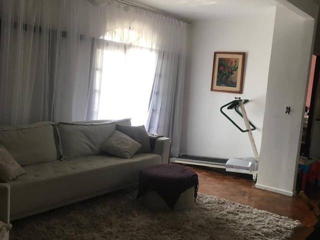 Sobrado 4 quartos e 3 banheiros, à venda, no bairro Centro em São José dos Pinhais