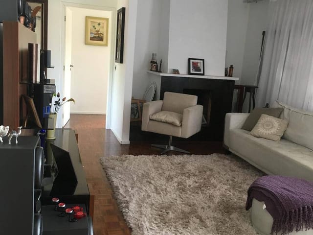 Sobrado 4 quartos e 3 banheiros, à venda, no bairro Centro em São José dos Pinhais